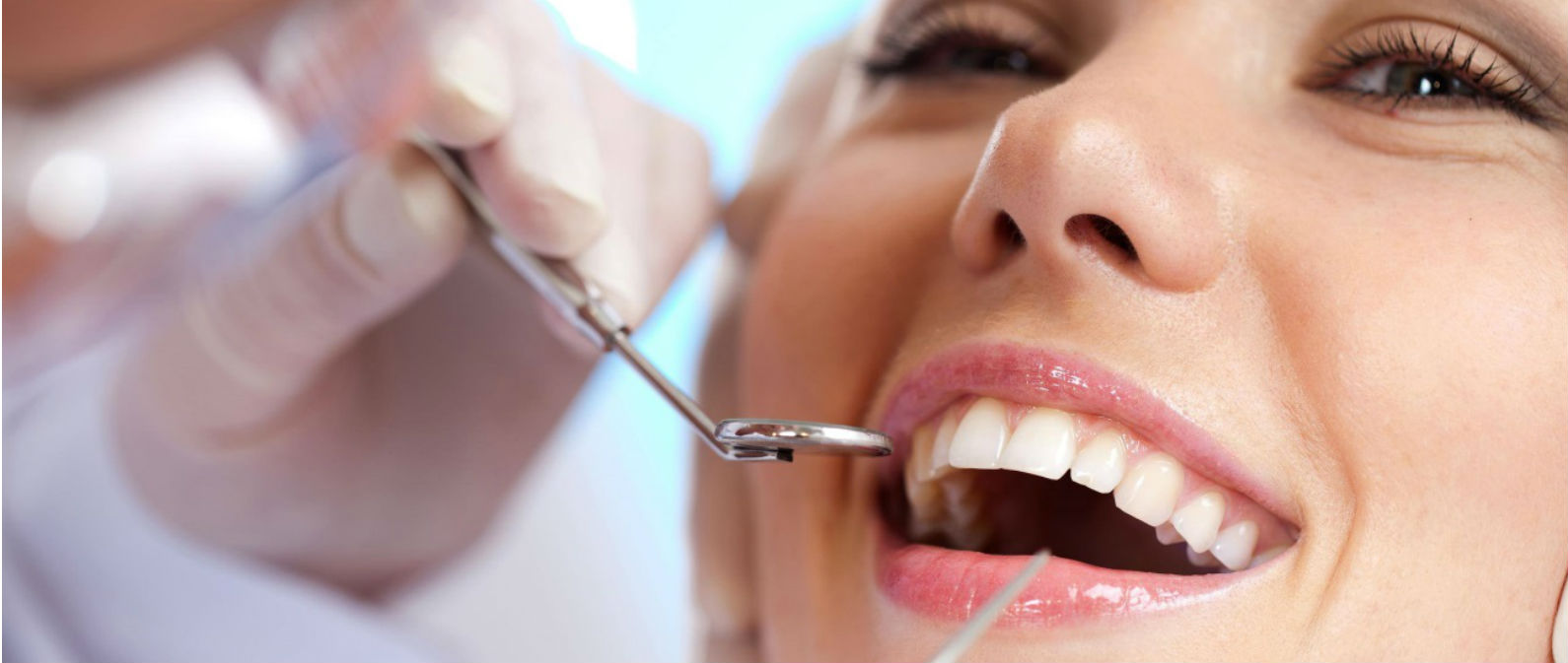 Descuento en limpieza ultrasónica y aeropulido dental